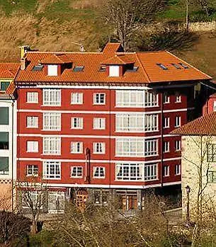 Hotel Naranjo De Bulnes 2*