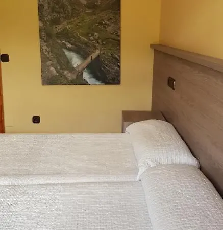 Отель Naranjo De Bulnes Аренас-де-Кабралес