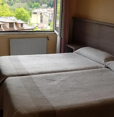 Naranjo De Bulnes 2* Arenas De Cabrales