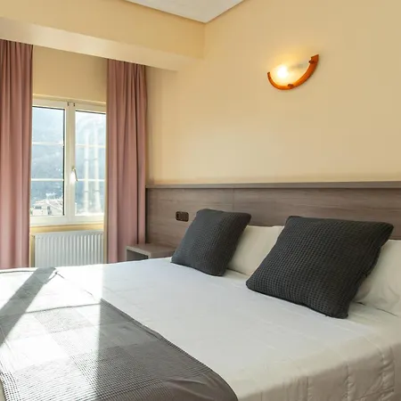 Hotel Naranjo De Bulnes