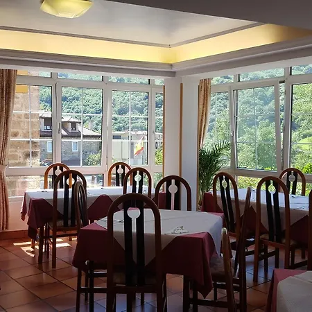 Naranjo De Bulnes 2* Arenas De Cabrales