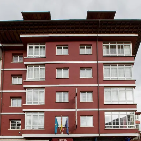 Hotel Naranjo De Bulnes 2*