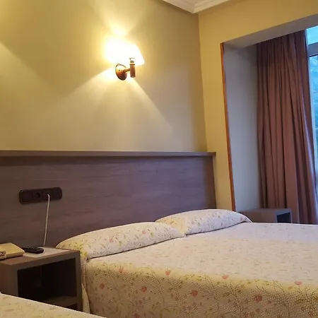 Naranjo De Bulnes Hotel