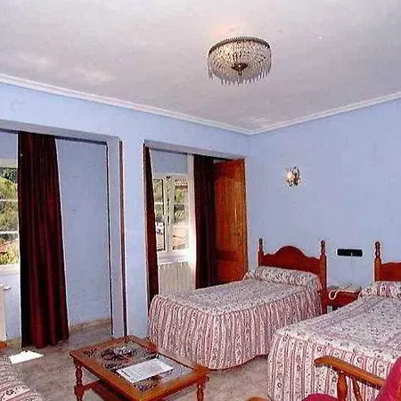 Naranjo De Bulnes 2* Аренас-де-Кабралес