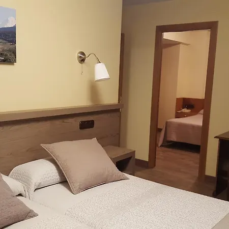 Naranjo De Bulnes Otel 2*