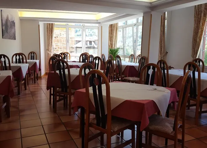 Naranjo De Bulnes Hotel 2*