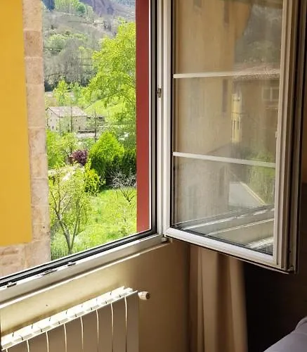 Naranjo De Bulnes Arenas De Cabrales