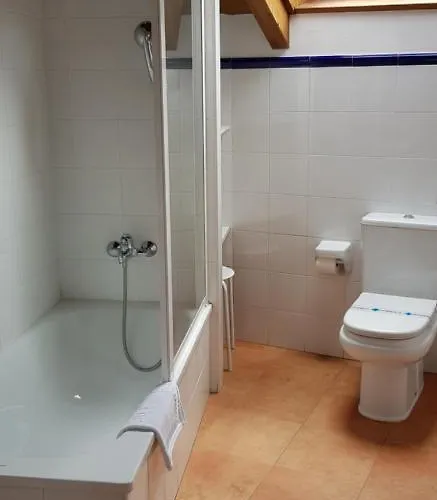 Hotel Naranjo De Bulnes 2*