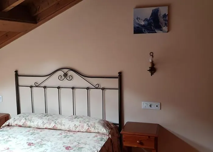 Naranjo De Bulnes 2*