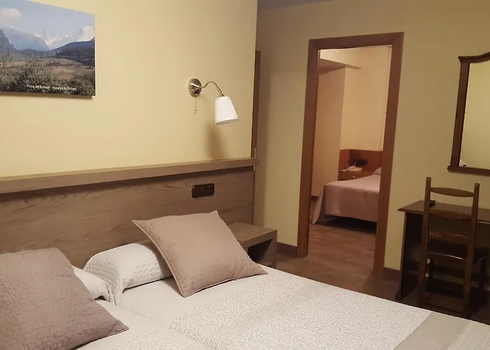 Naranjo De Bulnes Arenas De Cabrales