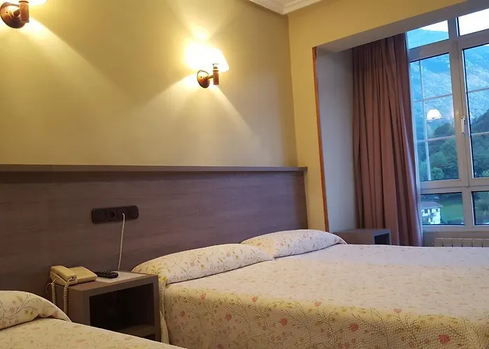 Naranjo De Bulnes Hotel