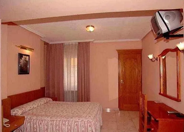 Naranjo De Bulnes 2*